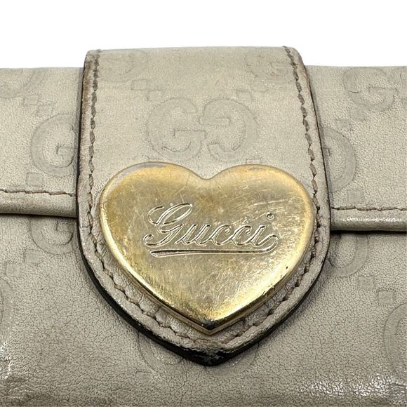 Gucci GG Guccissima Beige & Gold Heart Key Case - Picture 2 of 10